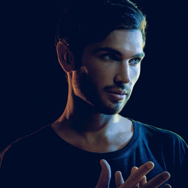 Kilter_presspic_blue